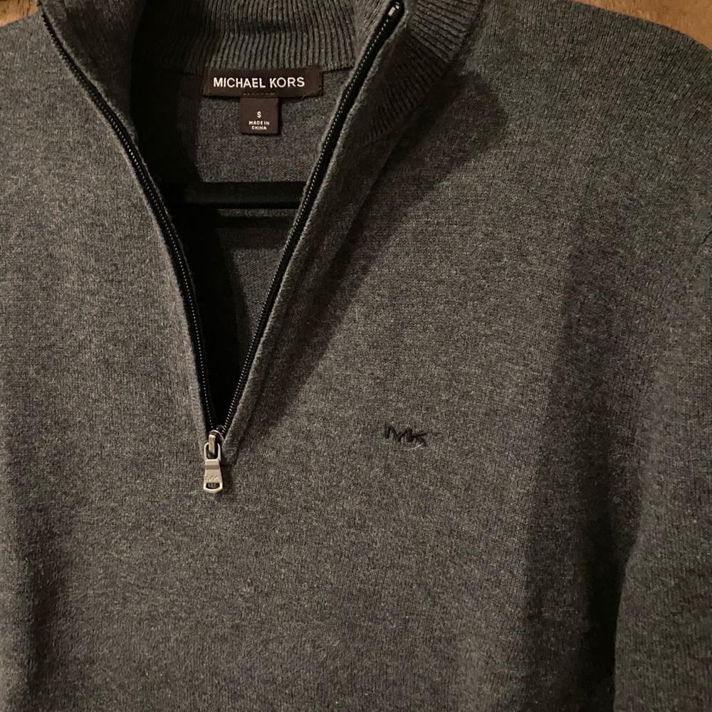 SOLD ELSEWHERE ✨2/$25✨ Women’s Michael Kors Gray Quarter Zip Sweater